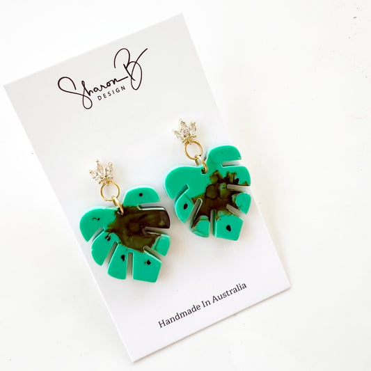 Monstera~Resin